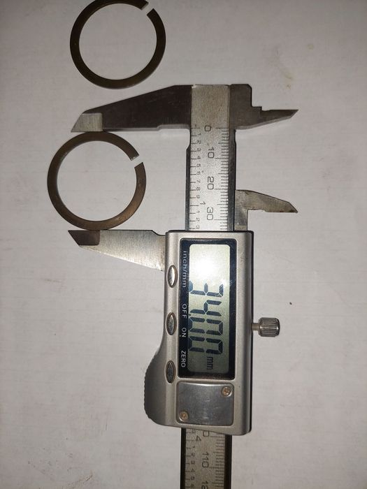 Nowy kpl naprawczy pierscienie zabezpieczenie lag zawieszen wsk125/175