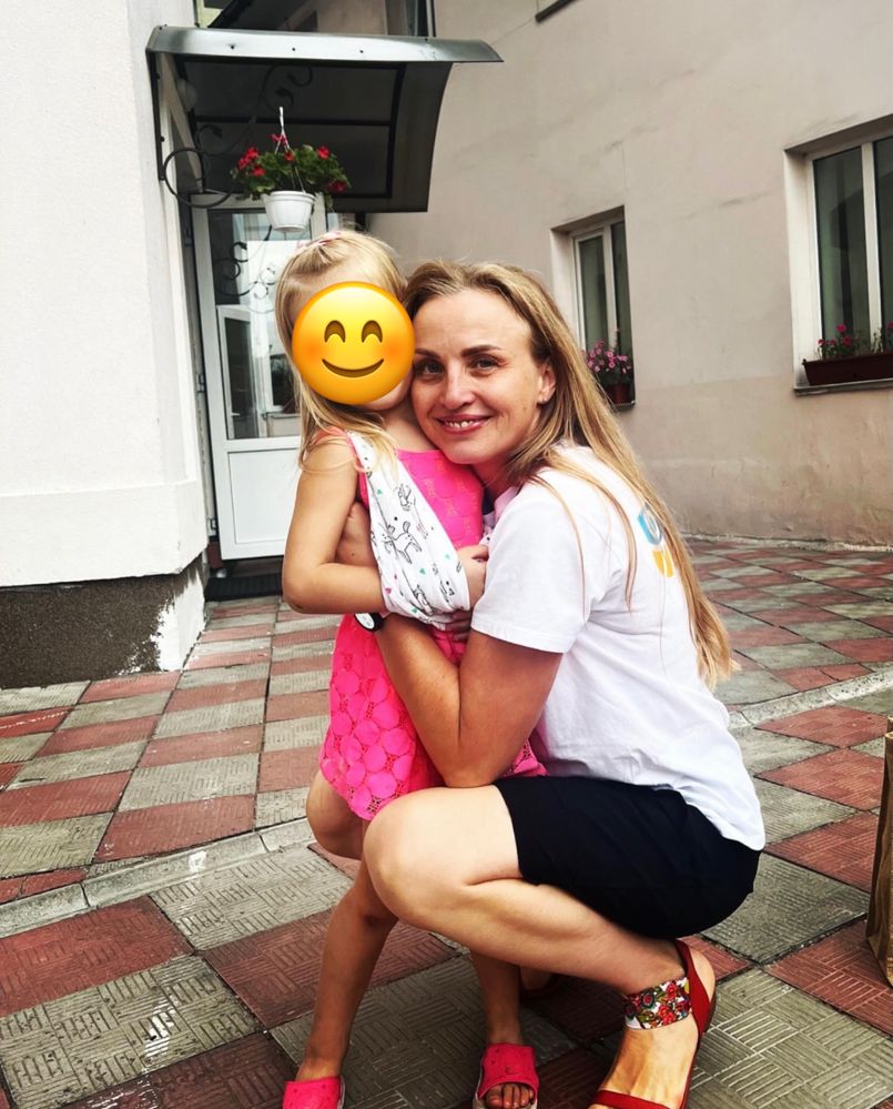 Няня помічниця для дитини