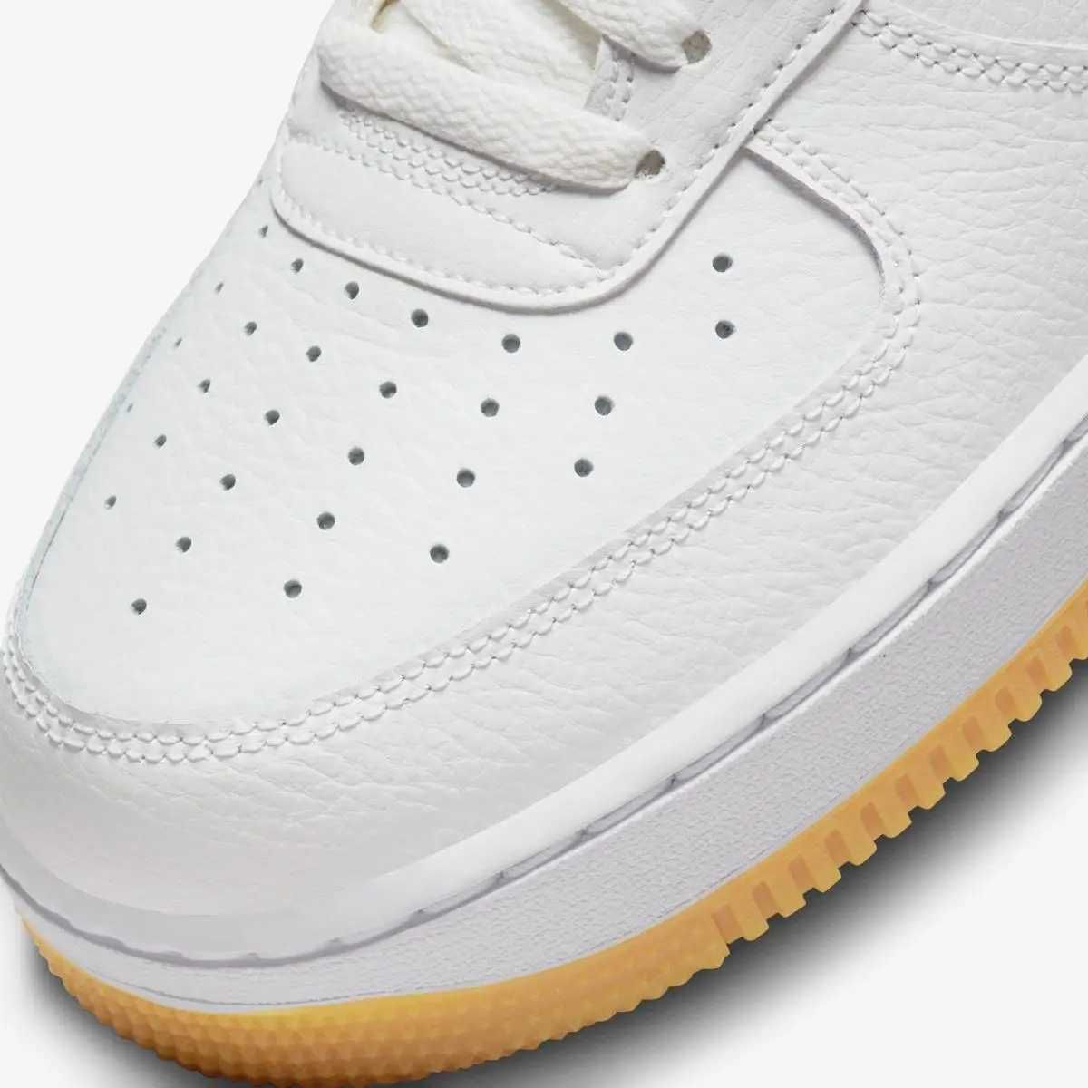 Кросівки жіночі Nike Air Force 1 (DZ4512-100)