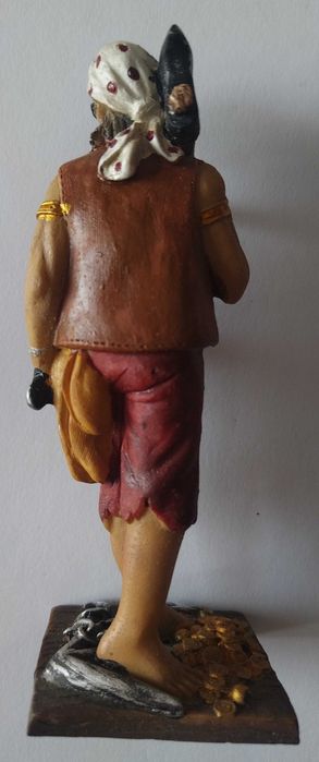 Figurka pirat z toporem
