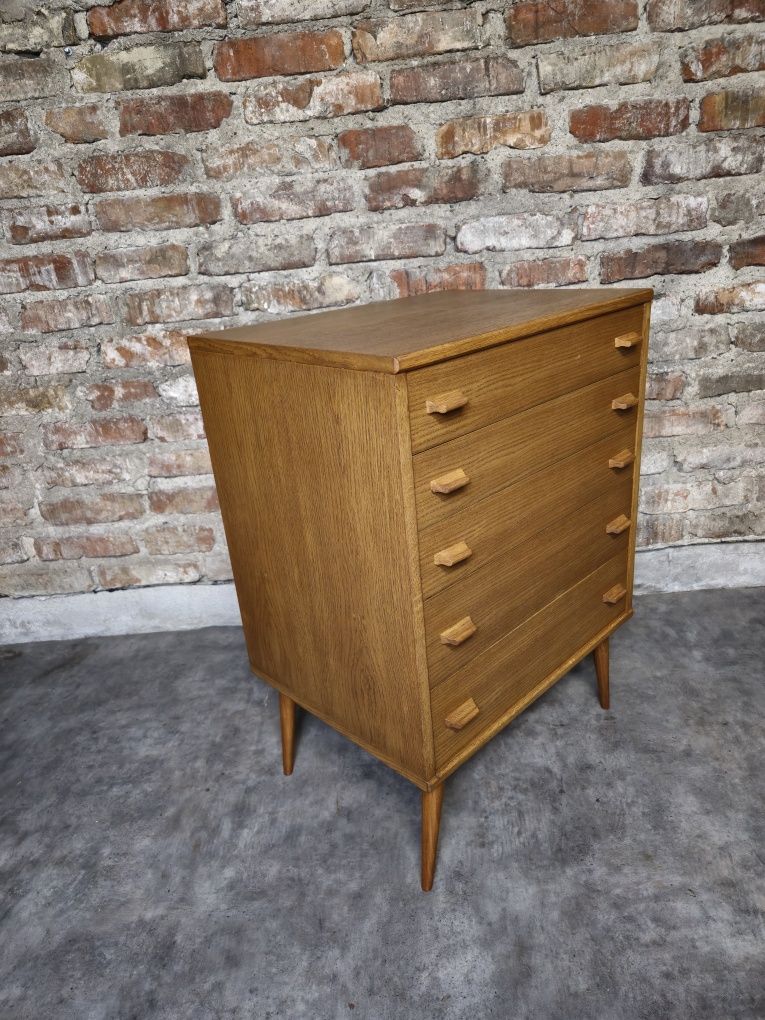 Komoda vintage Skandynawska po renowacji