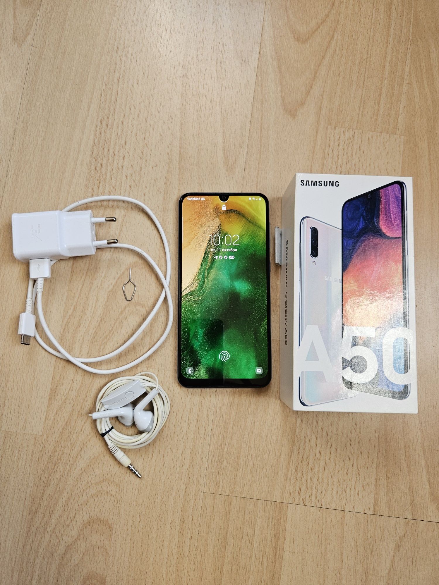 Смартфон Samsung A50 4/128
