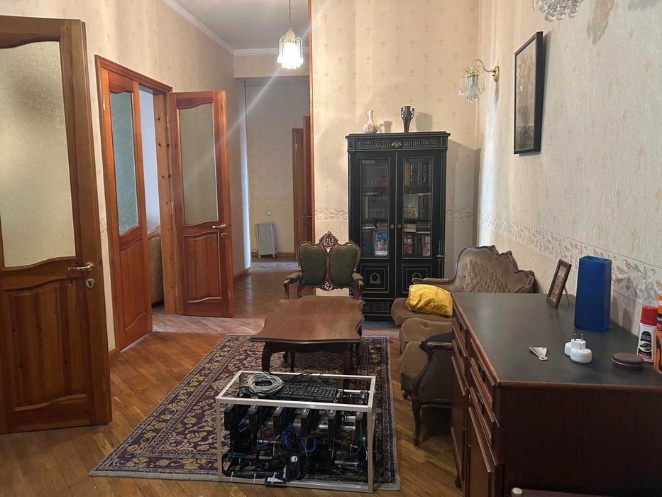 Сдам в аренду ПОТРЯСАЮЩУЮ 3-х к. квартиру Сумская 128. ЦЕНТР! Парк