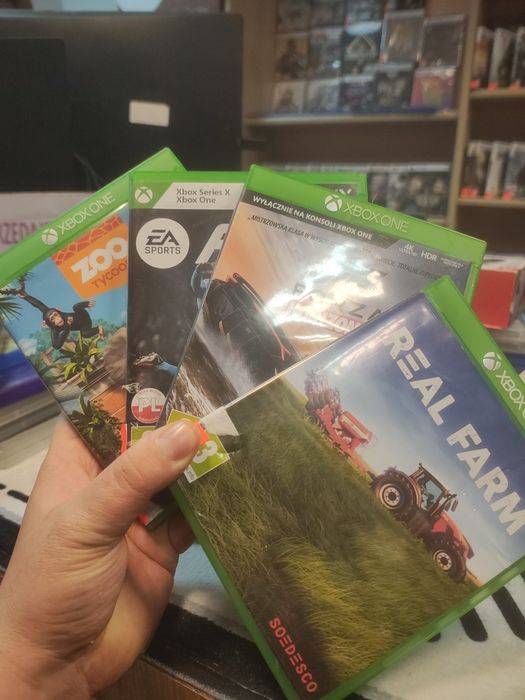 4 x gra Xbox one dla Klientki