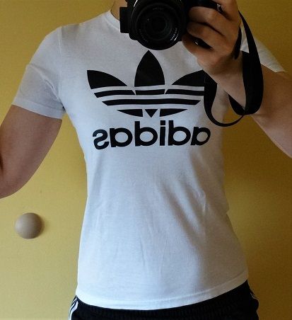 Fajny t-shirt bluzka biała Adidas XS