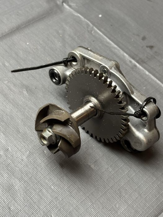 Pompa wody KAWASAKI KLR250