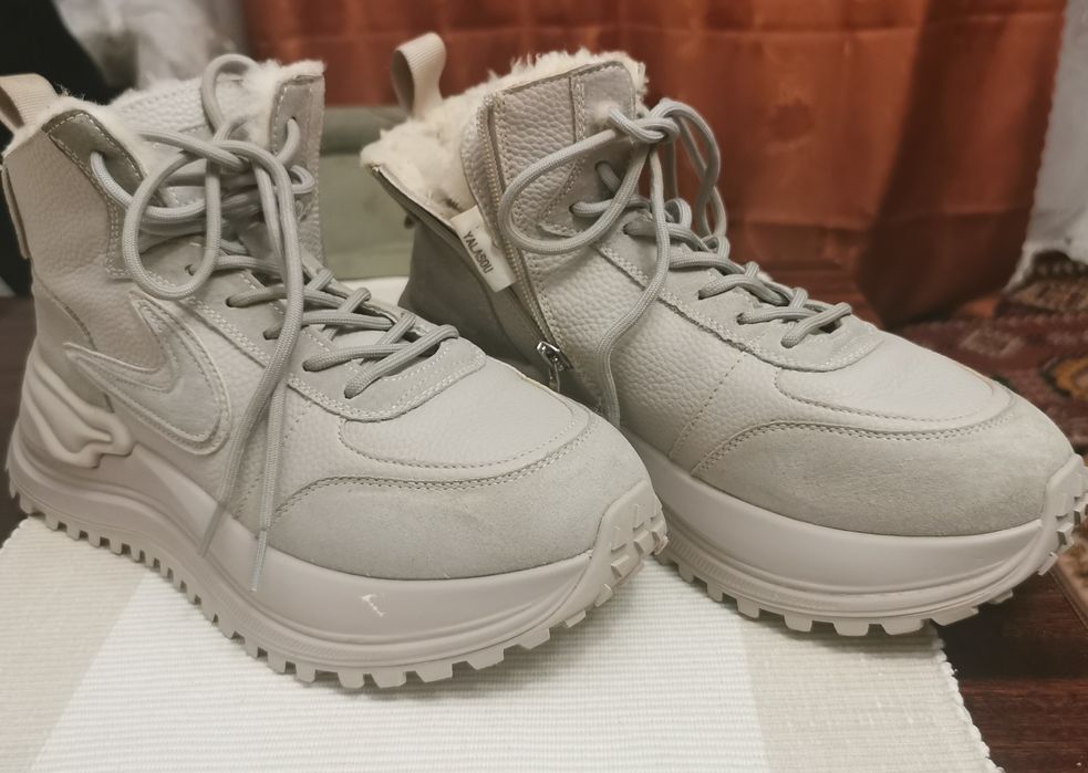 Жіночі дуже теплі кросівки на стопу 25 см