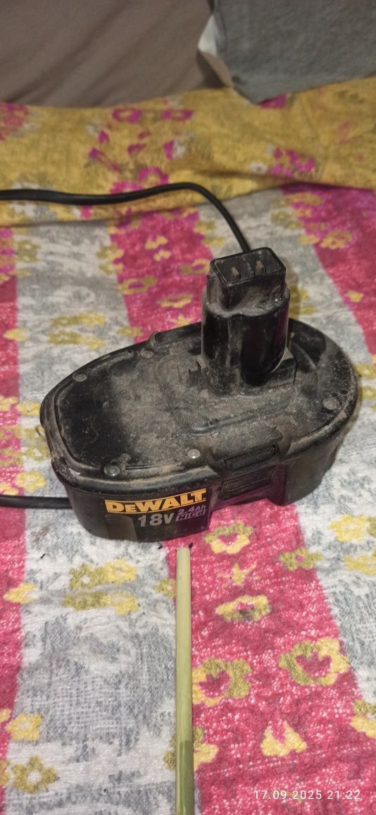 DeWalt DE9116 зарядка + аккумулятор 18V (рабочее, торг)