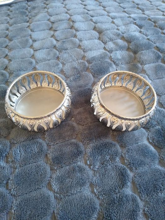 Świeczniki metalowe, kolor srebrny