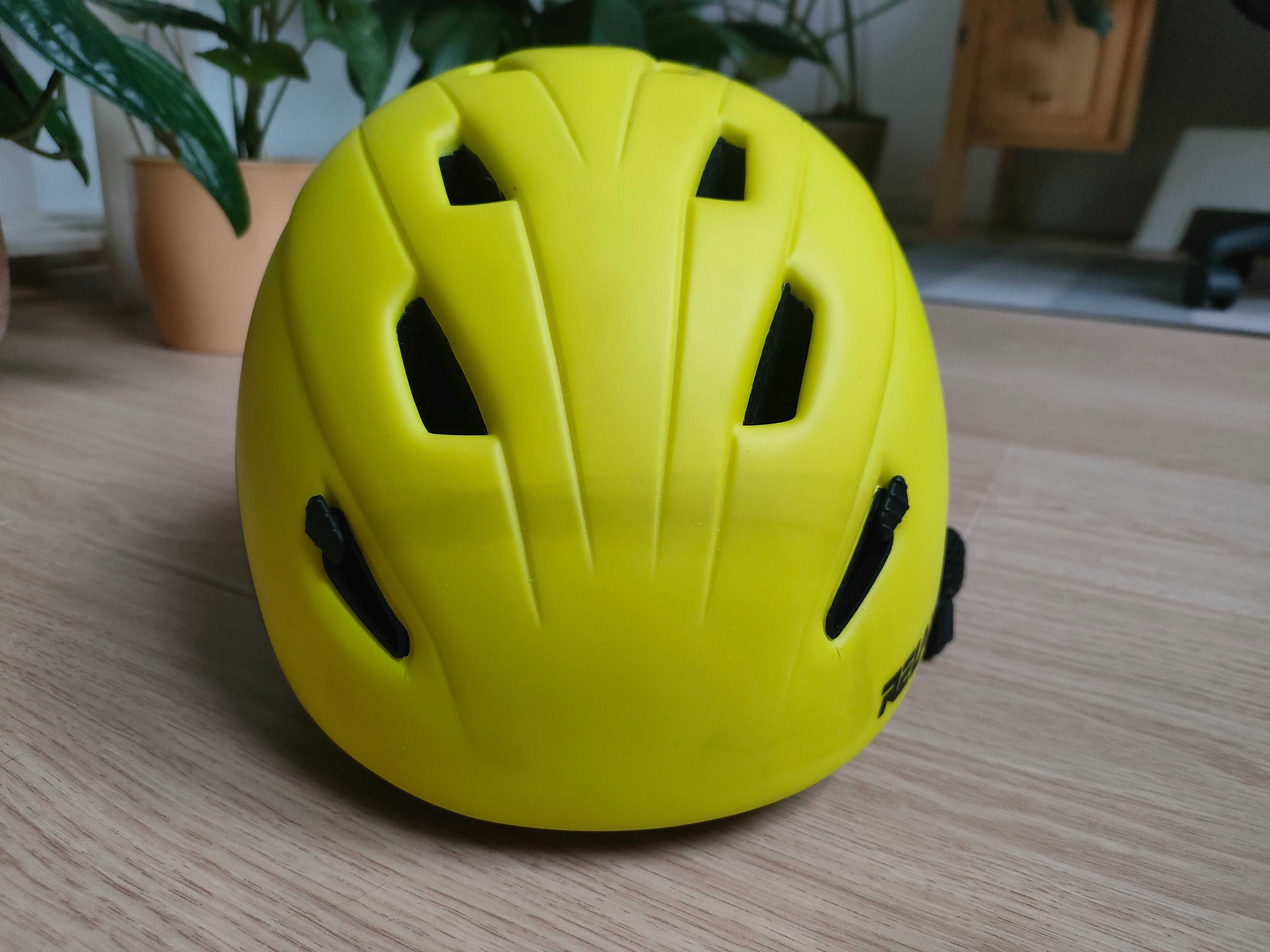 kask narciarski Relax obwód ok 56cm