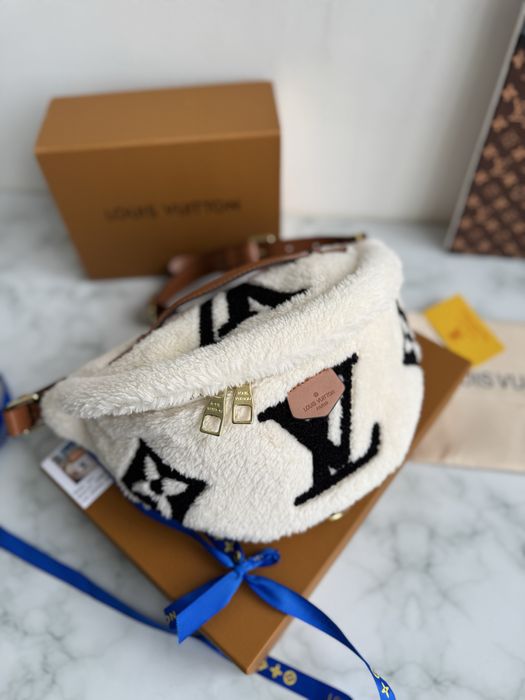 Сумка бананка Louis Vuitton Teddy