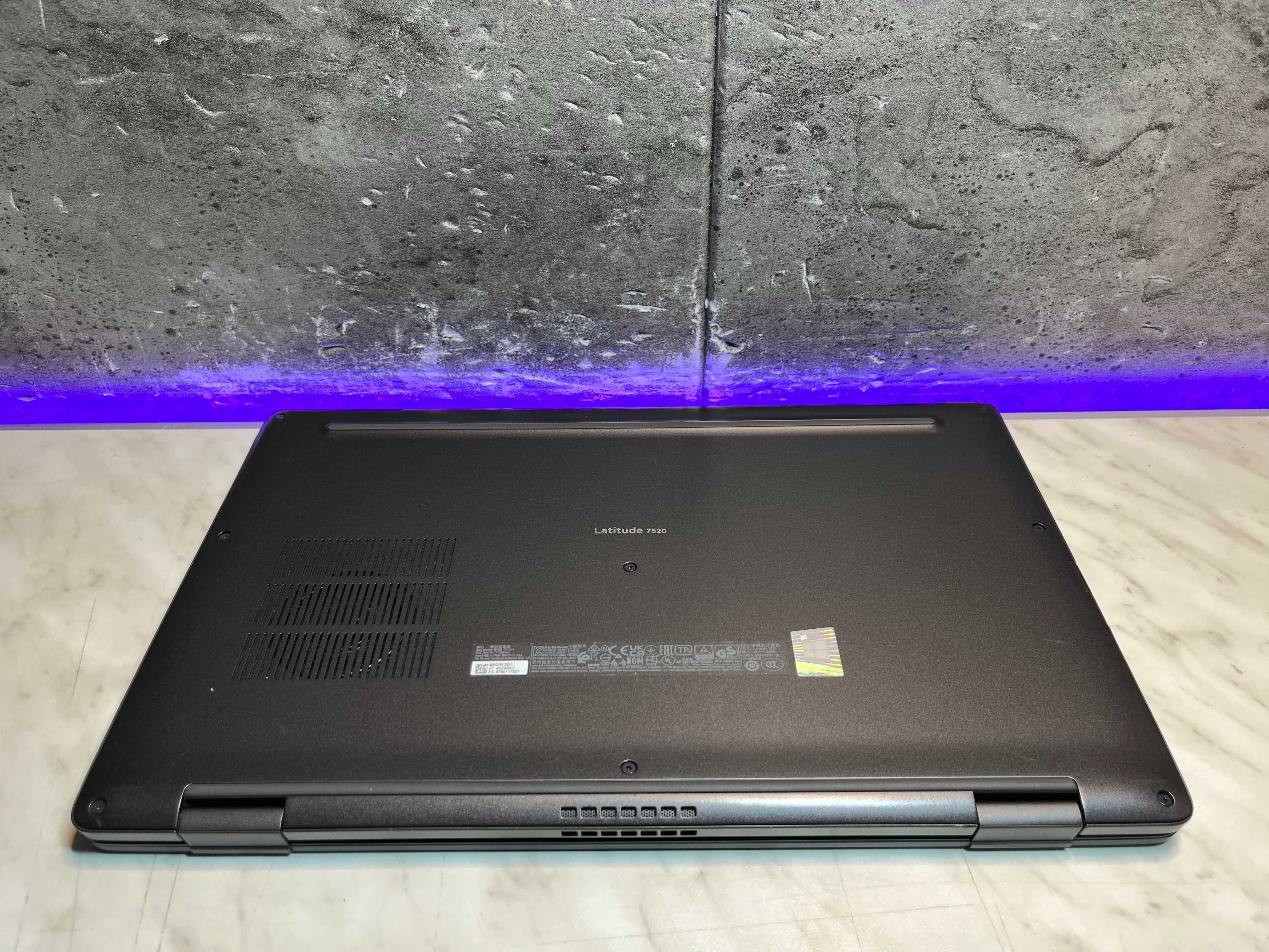 Dell Latitude 7520 | 15.6 FHD | i7-1185G7 | 16GB DDR4 | 512GB SSD W11