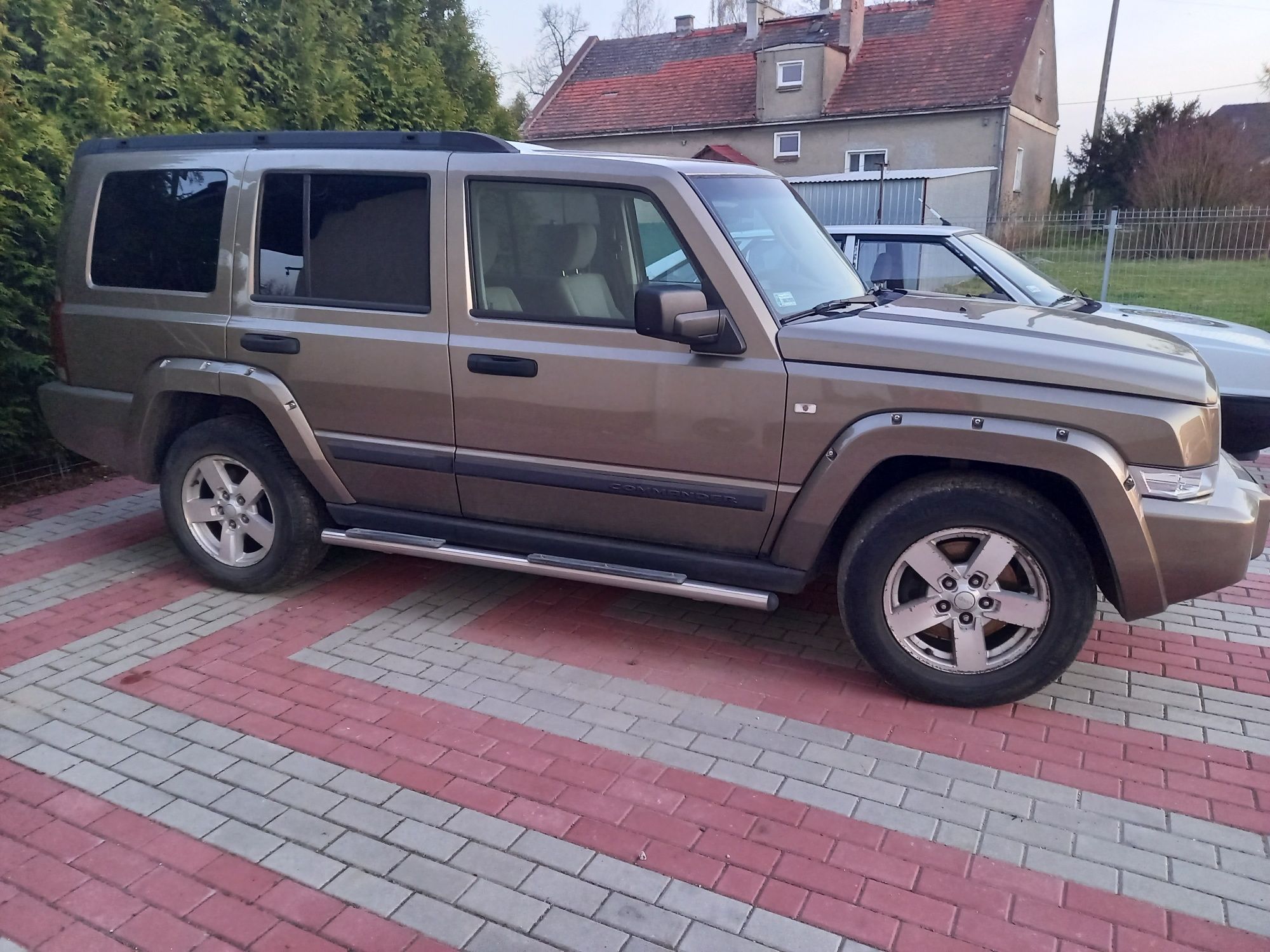 Jeep Commander 3.0 V6 CRD sprzedam