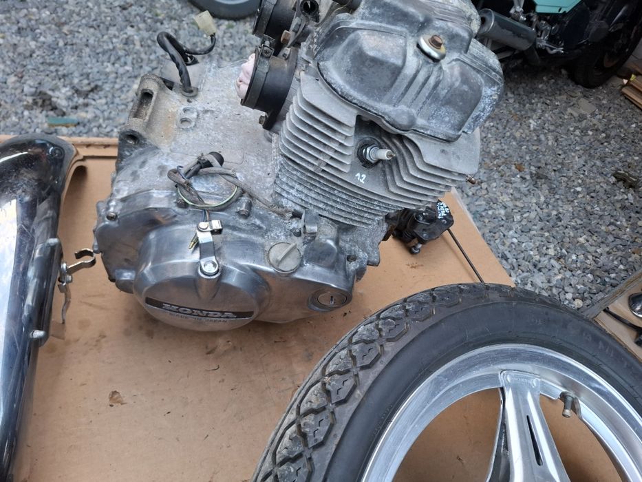Honda cb 400 silnik części  felgi gazniki