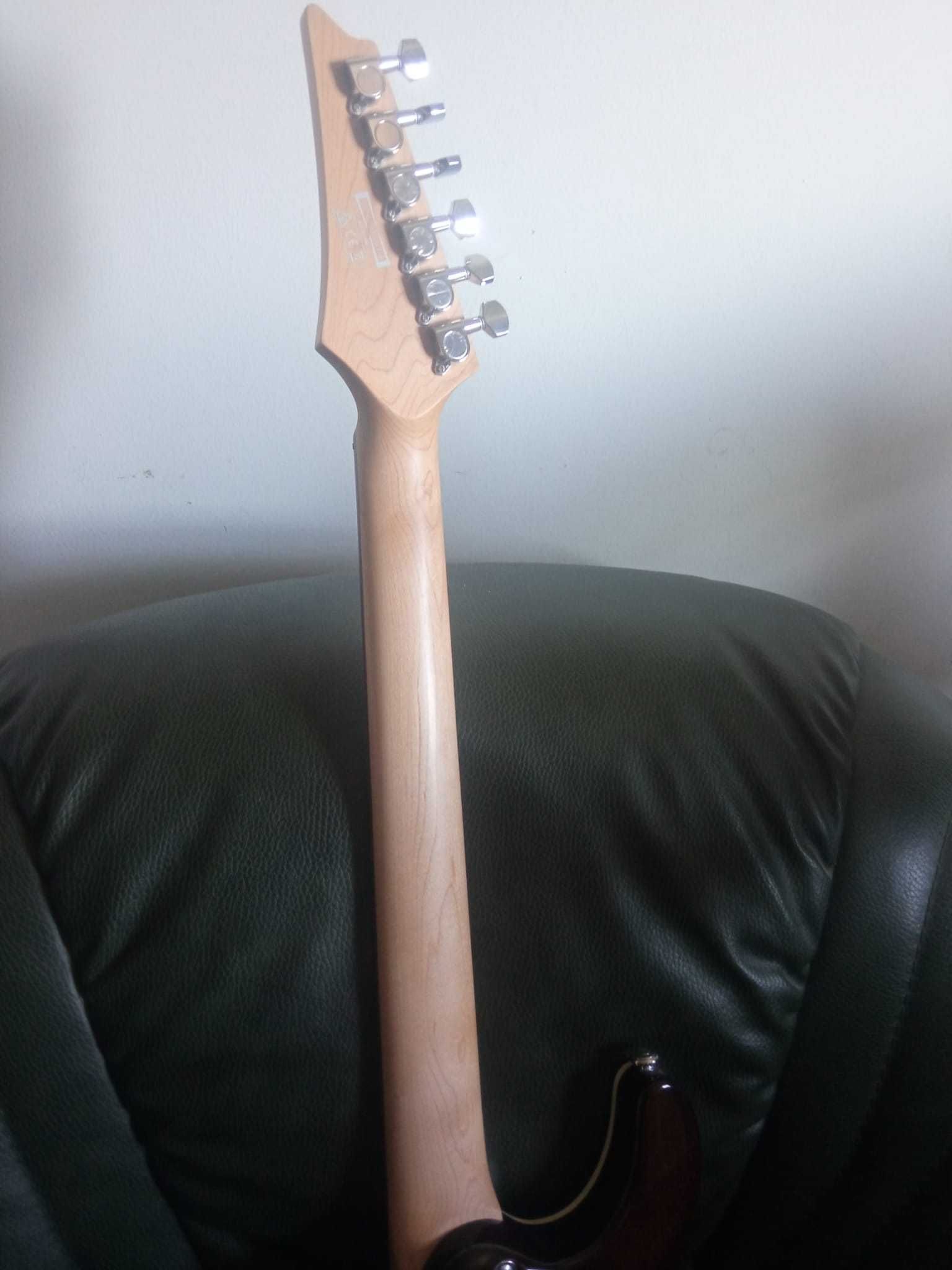 Guitarra Ibanez SA260FM-VLS