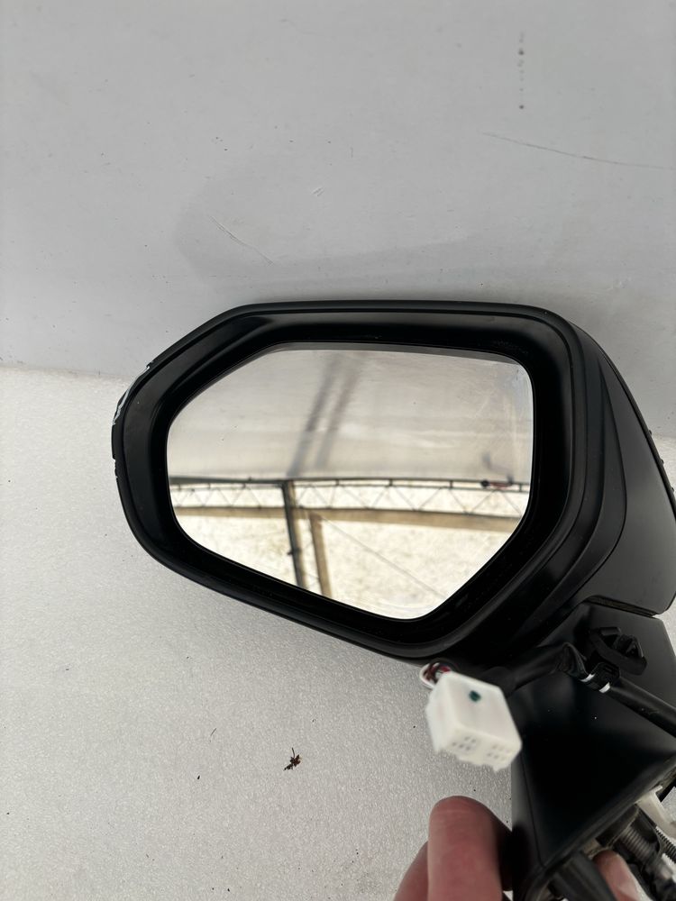 Toyota Yaris Cross lusterko lewe 8PIN 8 PIN EU wkład lusterka szkło