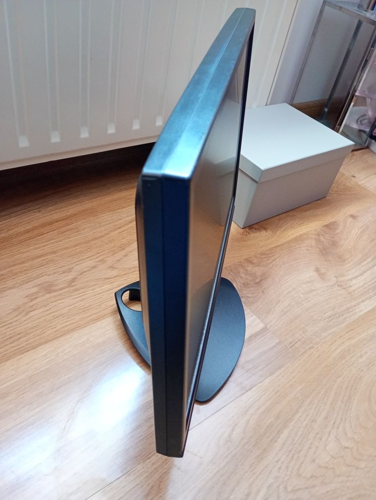 Monitor LCD Hyundai 19 - Sprzedam