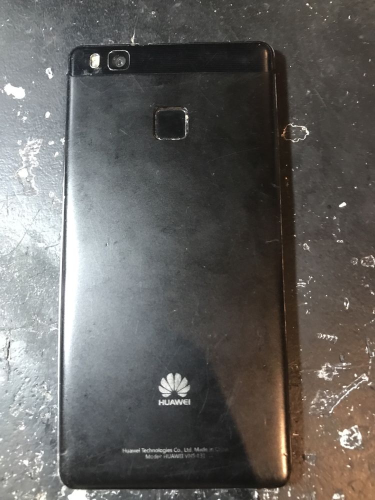 Vendo huawei p9 lite com vidro partido a funcionar