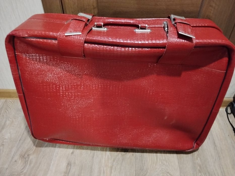 Чемодан на колесиках СССР.