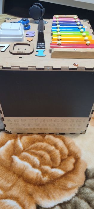 Бізукуб для дітей