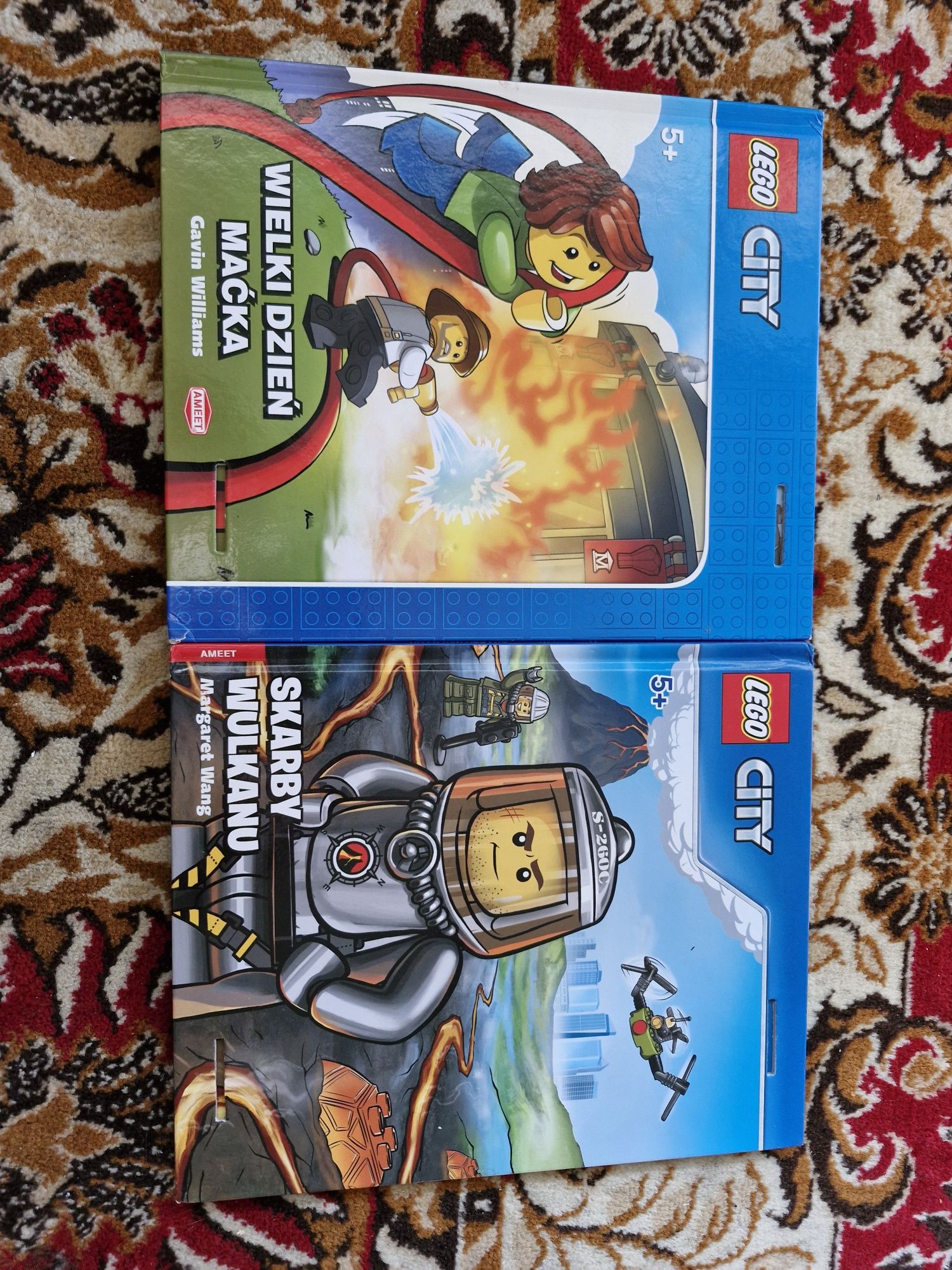 Lego City,zestaw 2 ksiązeczek
