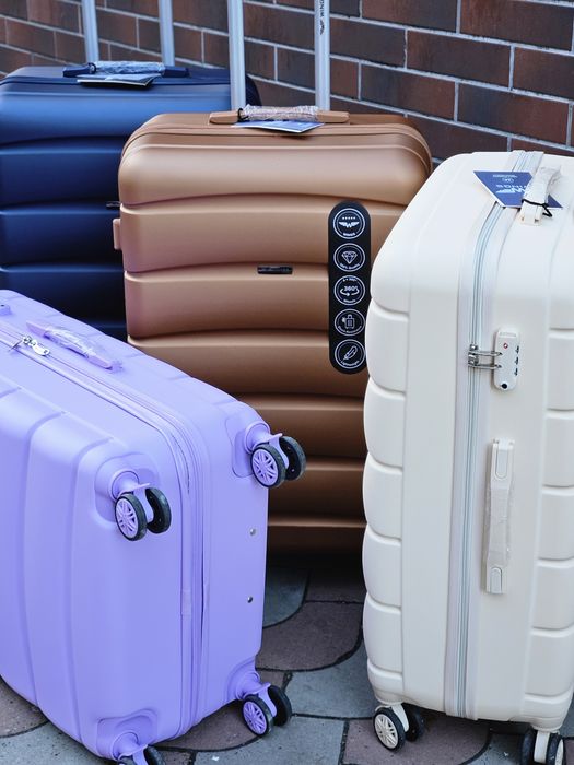 РОЗПРОДАЖ Розмір L WINGS TD160 Польща валізи чемоданы