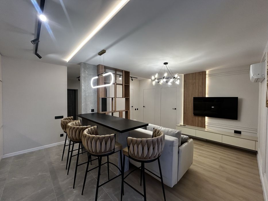 Сучасна квартира в ЦЕНТРІ міста