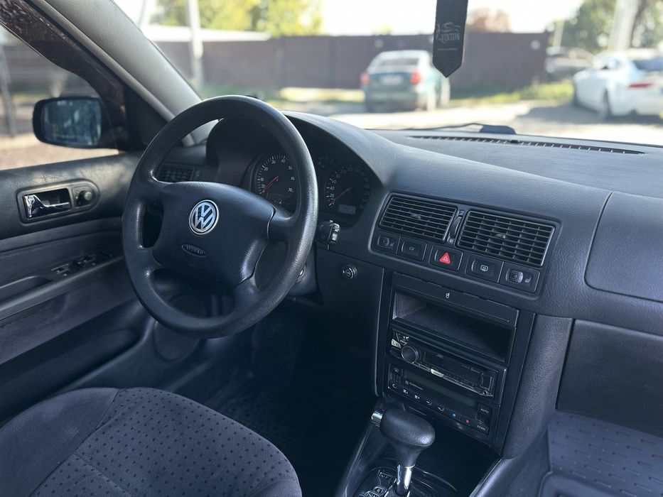 Продам Volkswagen Golf 4 2000