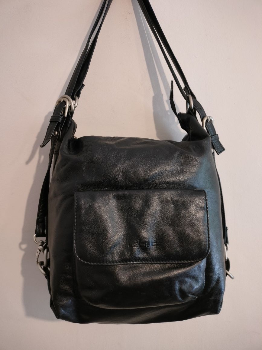 Czarna torebka/plecak damski ze skóry naturalnej