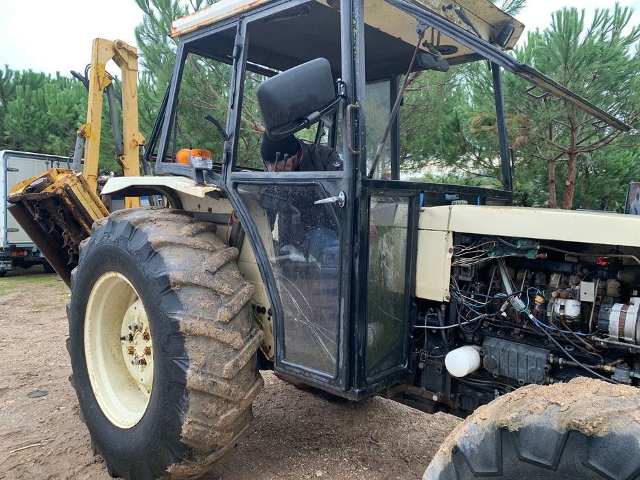 Tractor Lomborgini 4x4 Mafra