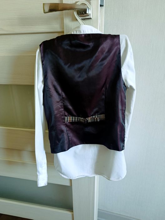 Святковий комплект на хлопчика дві сорочки та жилет