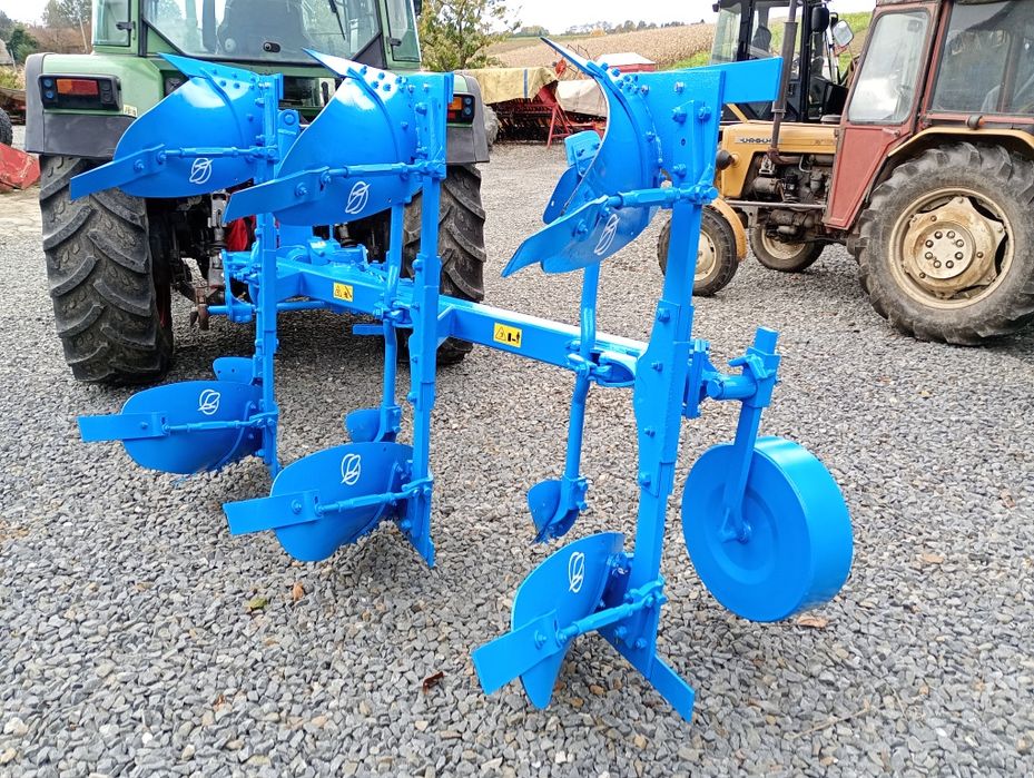 Pług obrotowy hydraulicznie