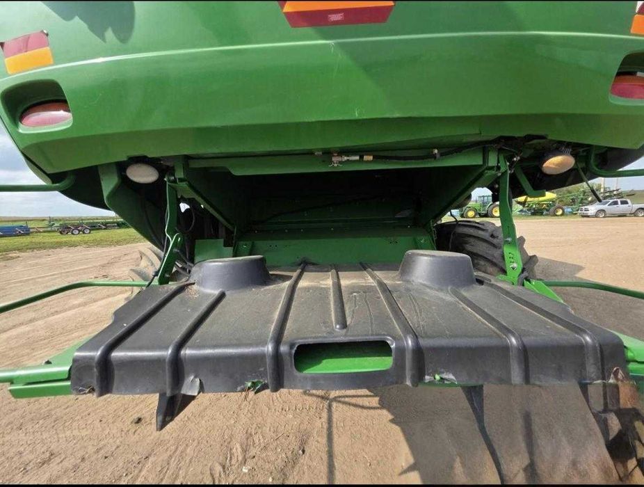 продам John Deere S670 2012року