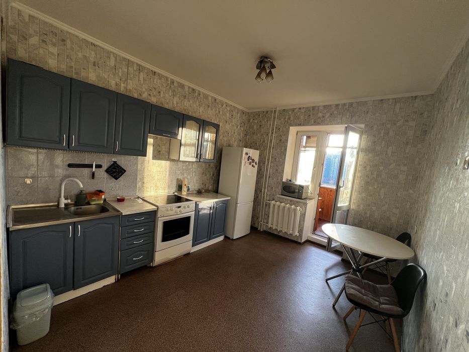 Сдам квартиру на Ревуцкого