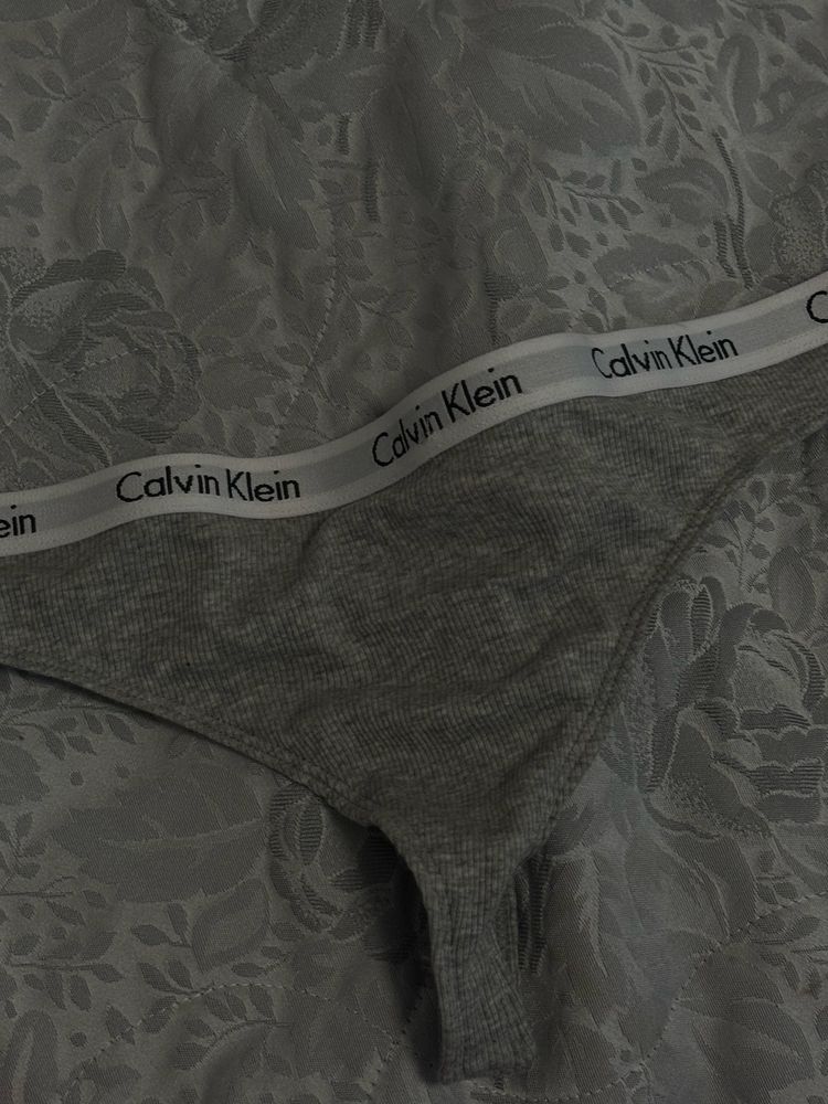 Нові трусики Calvin Klein
