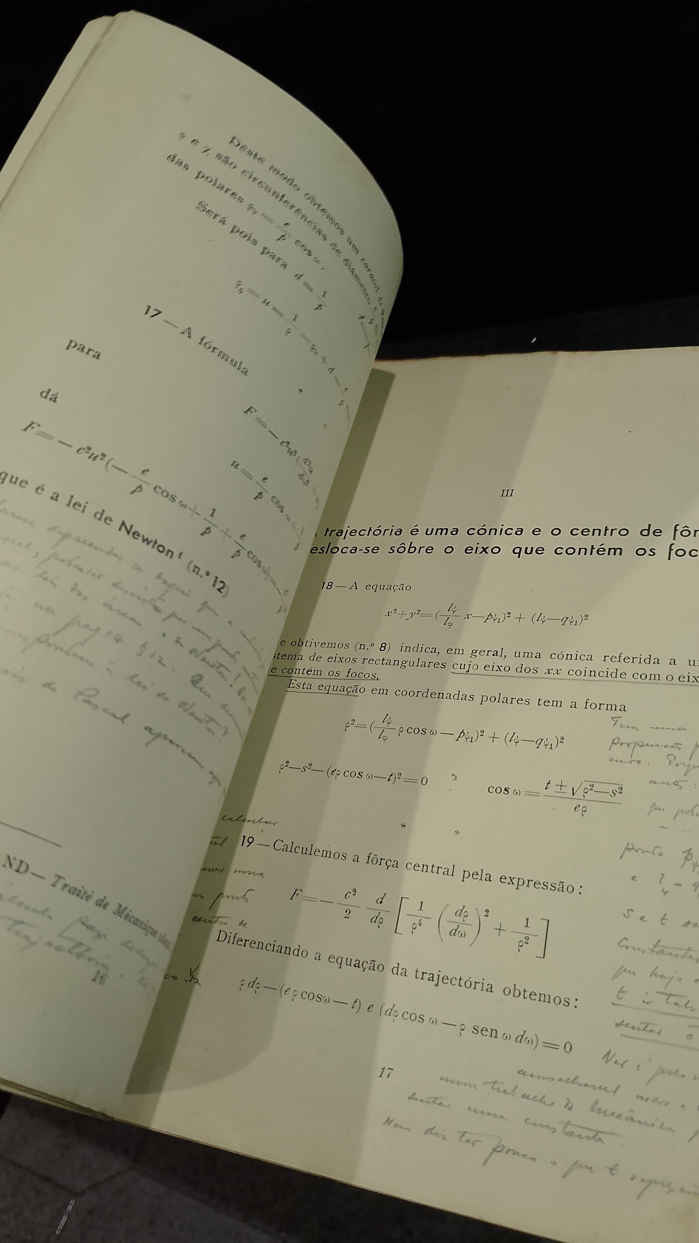 Forças Centrais e Gravitação "Dissertação" 1942