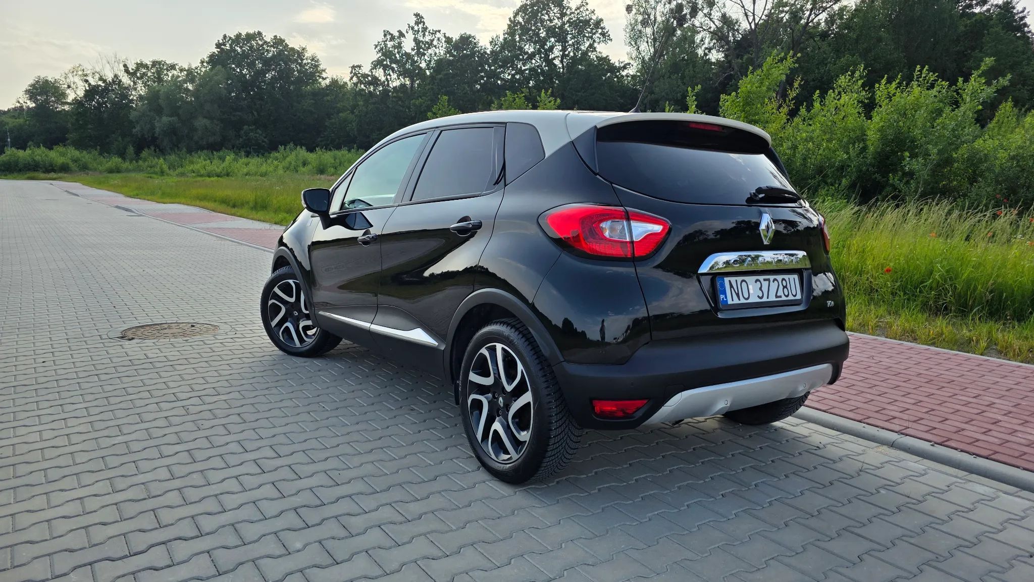 Renault Captur Renault Captur 1.2TCe Helly Hansen EDC