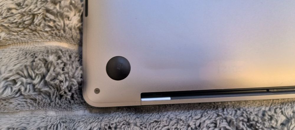 Sprzedam MacBook pro 15