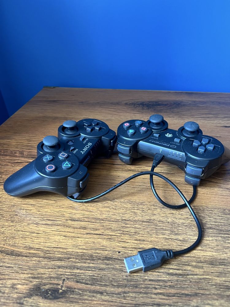 PS3 - Play Station 3 Slim 500gb, з 2 джойстиками та 4 іграми