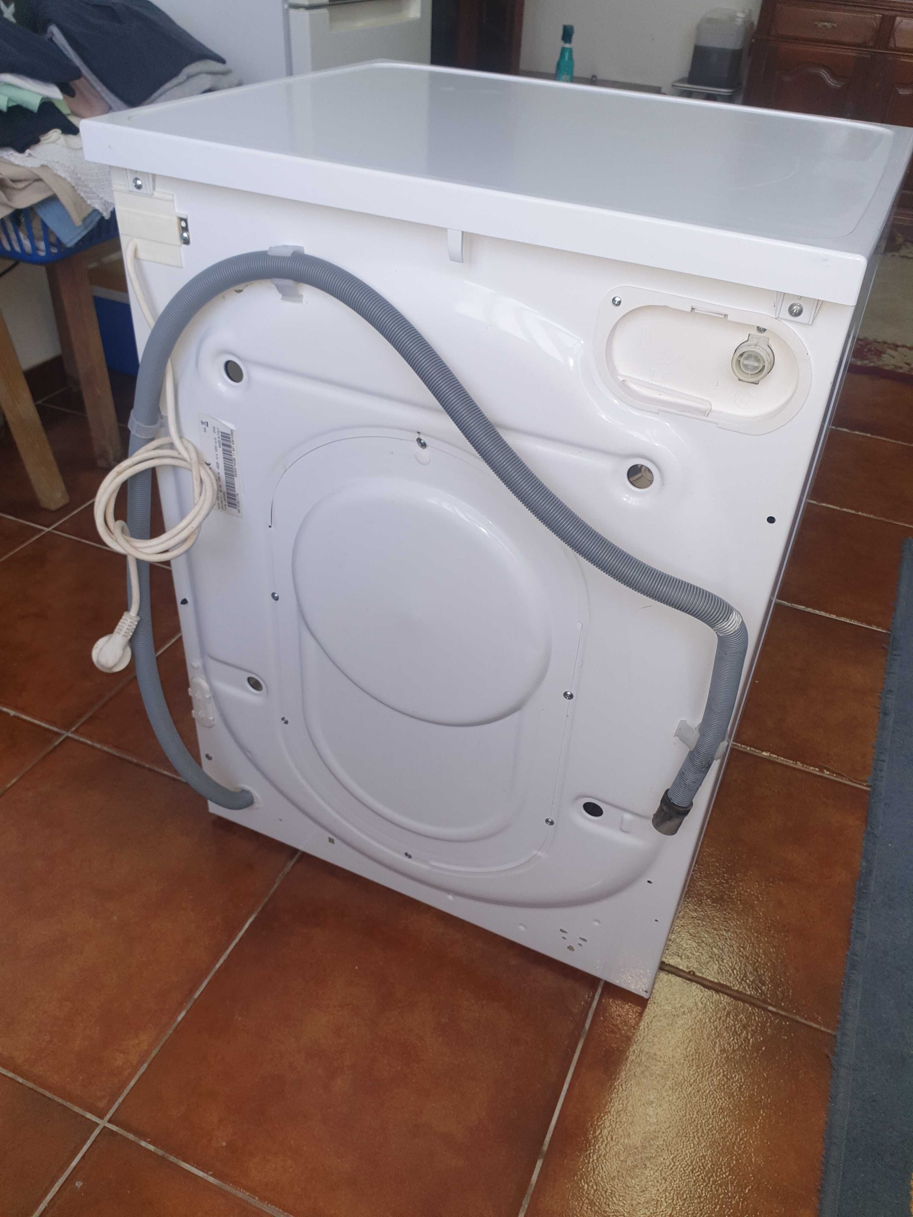 Máquina Lavar Roupa Indesit 6 Kg