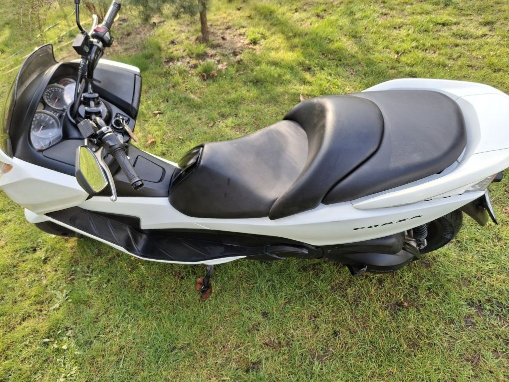 Honda NSS 300 Forza