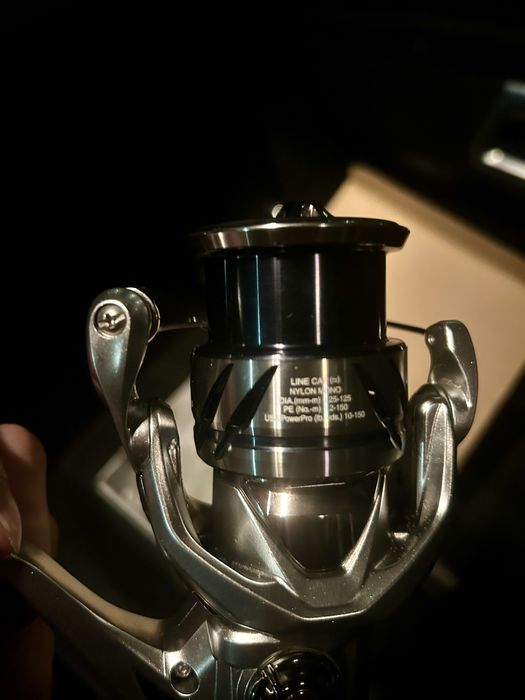 Sprzedam kołowrotek Shimano Stradic 3000 MHG – stan idealny!