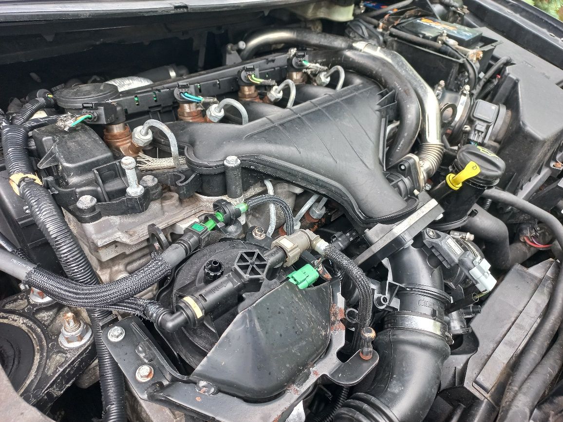 Sprzedam Forda Focusa mk2 2.0 Tdci GhiA dobry stan.