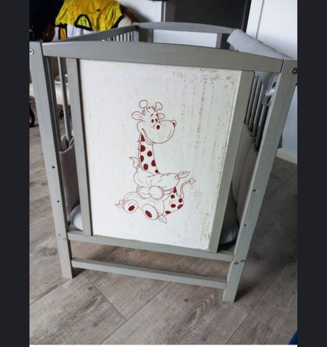 Łóżeczko drewniane