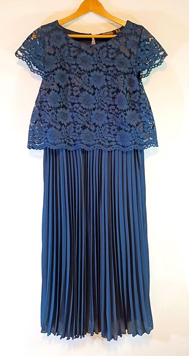 NOWA elegancka sukienka koronka/plisowany dół r. 42