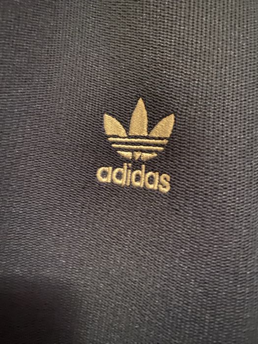 Casaco Adidas novo