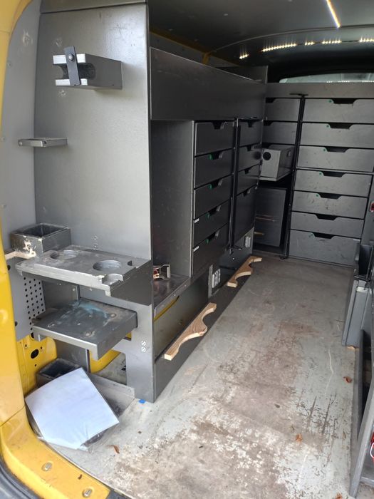 zabudowa serwisowa volkswagen transporter t5 t4 t6 t7 vivaro trafic