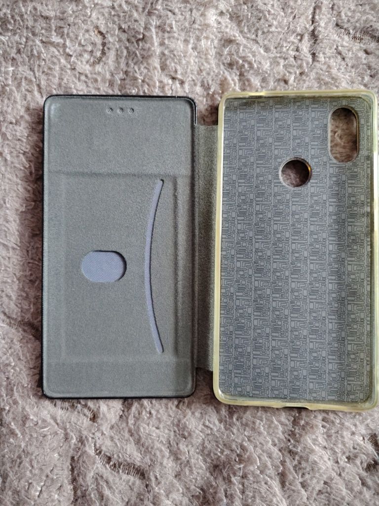 Продам Xiaomi MI 8 SE 6/64