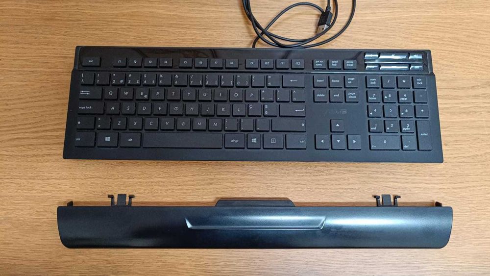 Teclado USB + Suporte | ASUS PT-PT