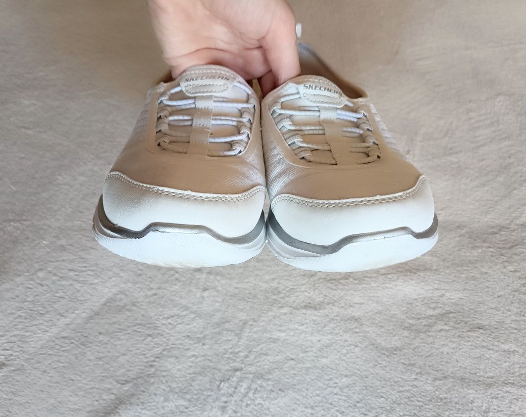 Skechers Memory Foam p.36-36,5 оригінальні кросівки сліпони жіночі